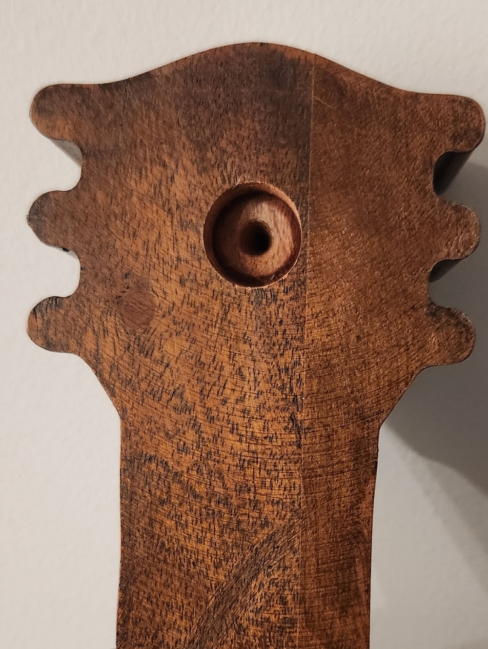 🎸 Dolly Parton Guitar-Shaped Acacia Wood Serving Tray 🦋 Custom Hanging Decor - Picture 8 of 14